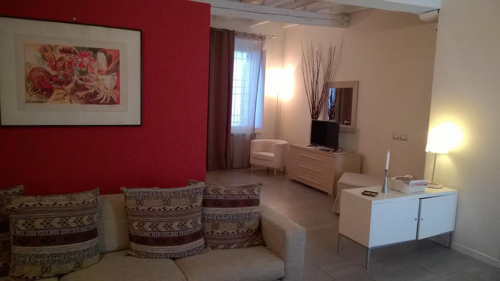 Agora Residenza Lejlighedshotel Mantova Eksteriør billede